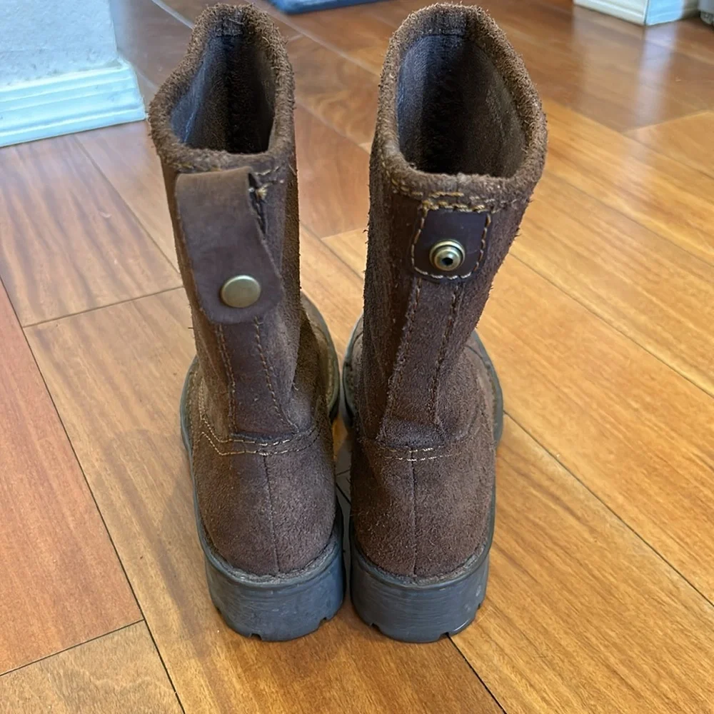 Brown Suede Women's Boots - Picture 4 of 10